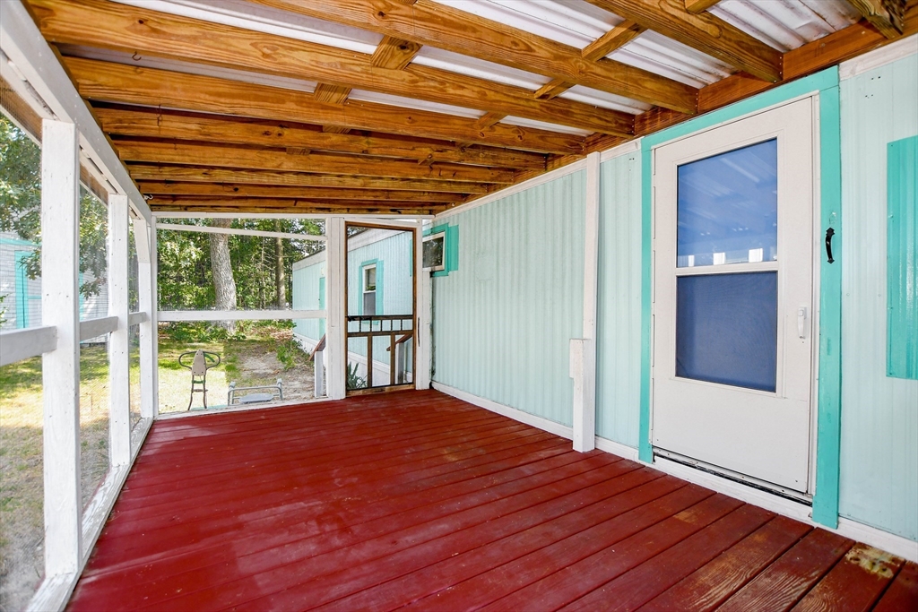 24 Kimberly Ct Property Photo 3