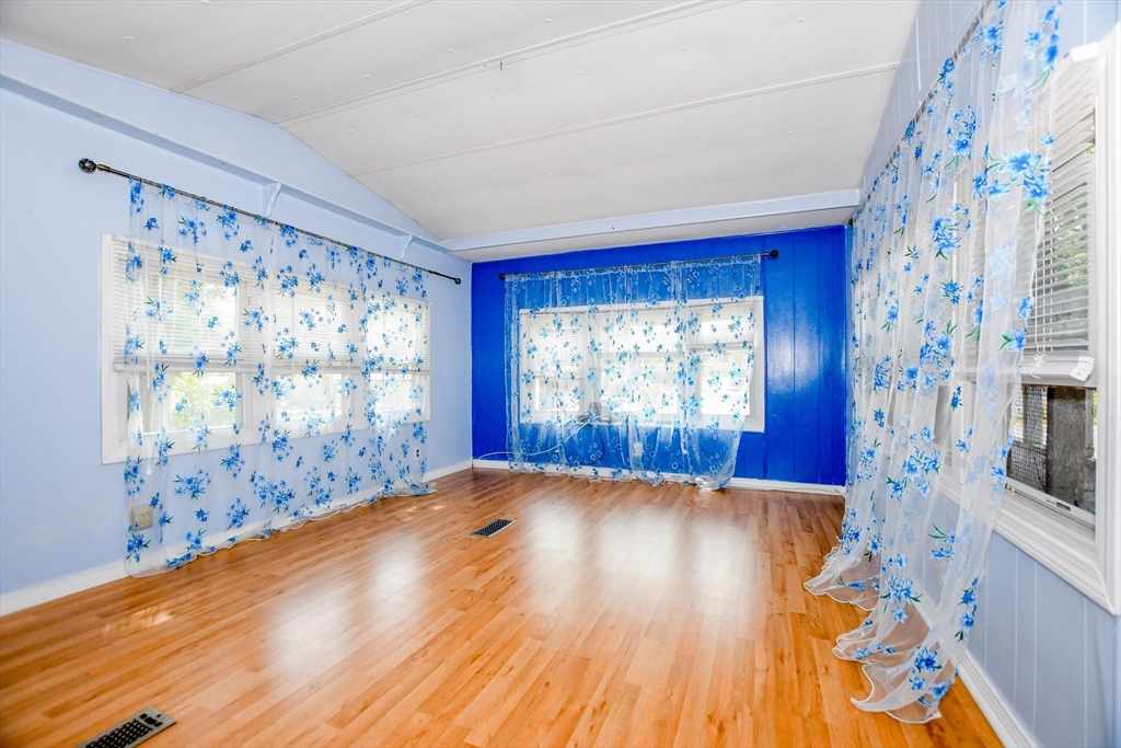 24 Kimberly Ct Property Photo 12