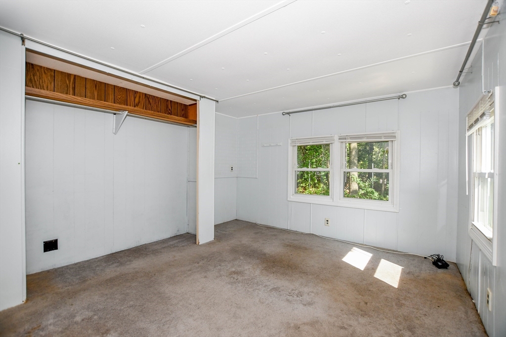 24 Kimberly Ct Property Photo 15