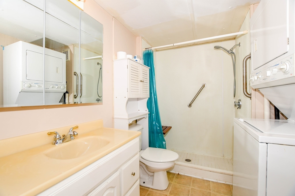 24 Kimberly Ct Property Photo 18