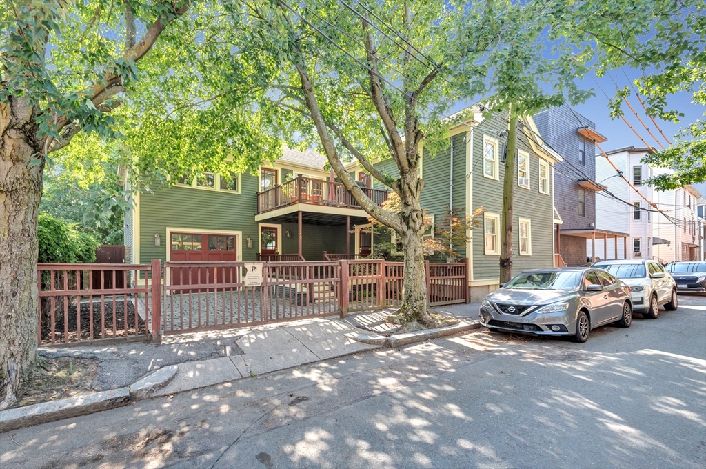 149 Willow Street Property Photo 2