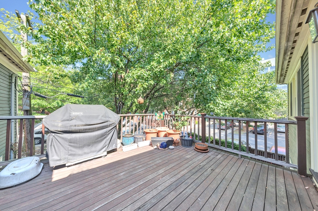 149 Willow Street Property Photo 5