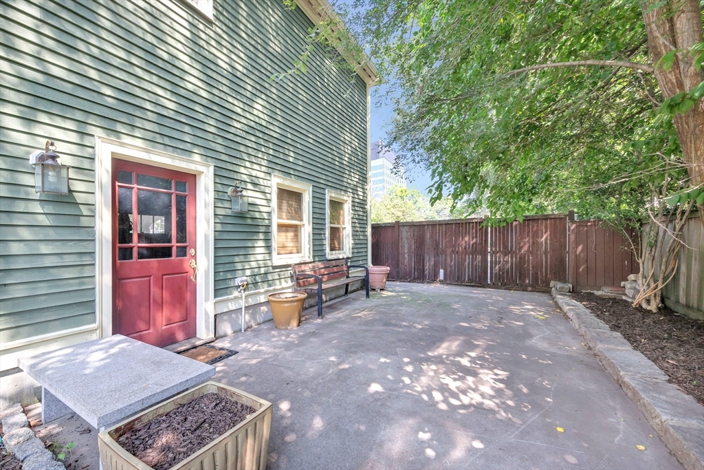 149 Willow Street Property Photo 28