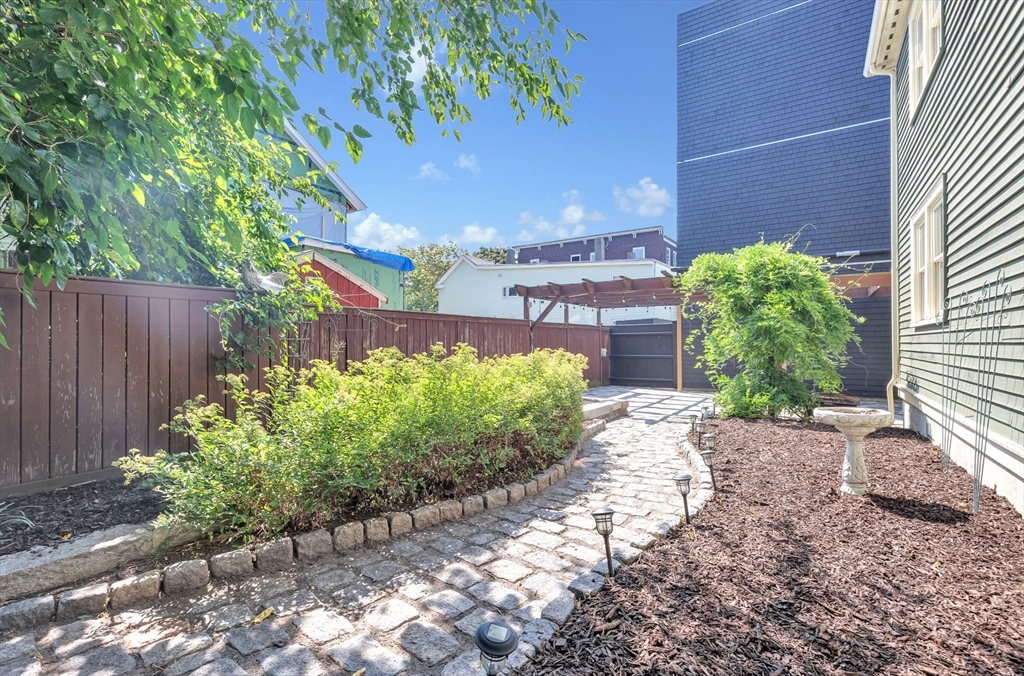 149 Willow Street Property Photo 29