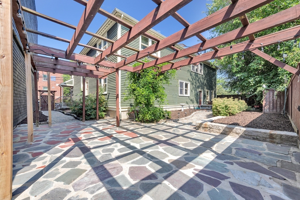 149 Willow Street Property Photo 30