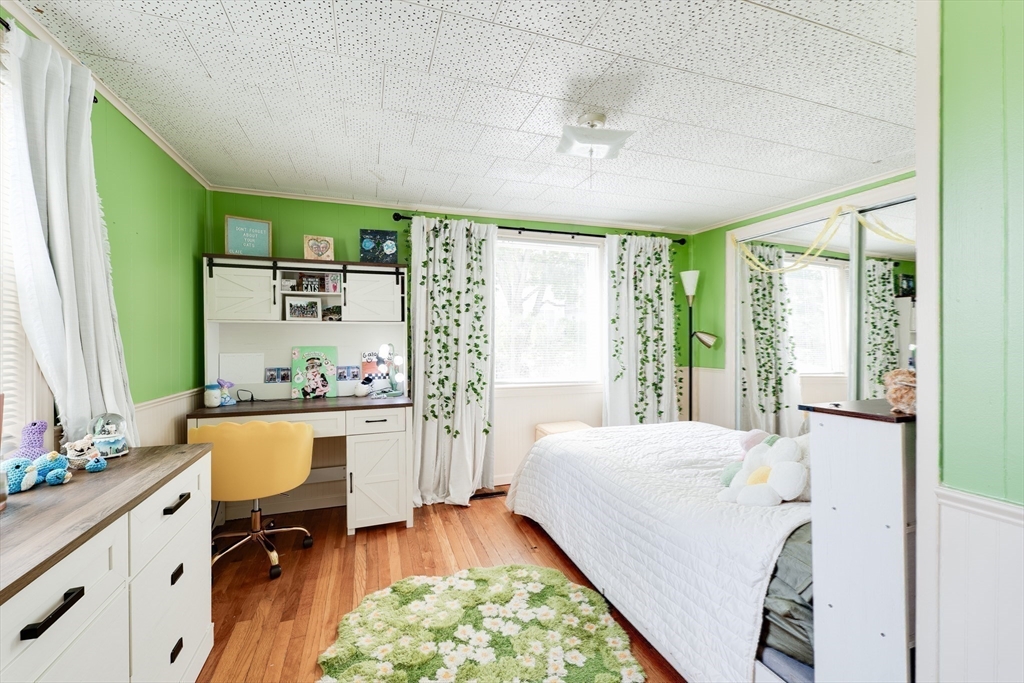 30 Chestnut St Property Photo 16