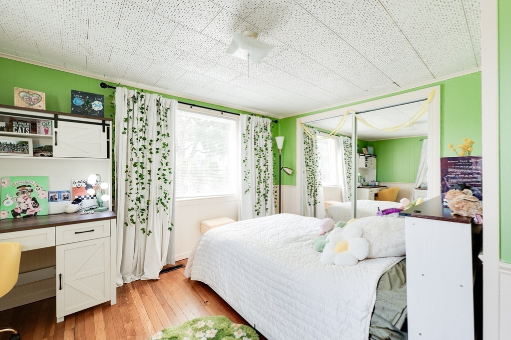 30 Chestnut St Property Photo 17