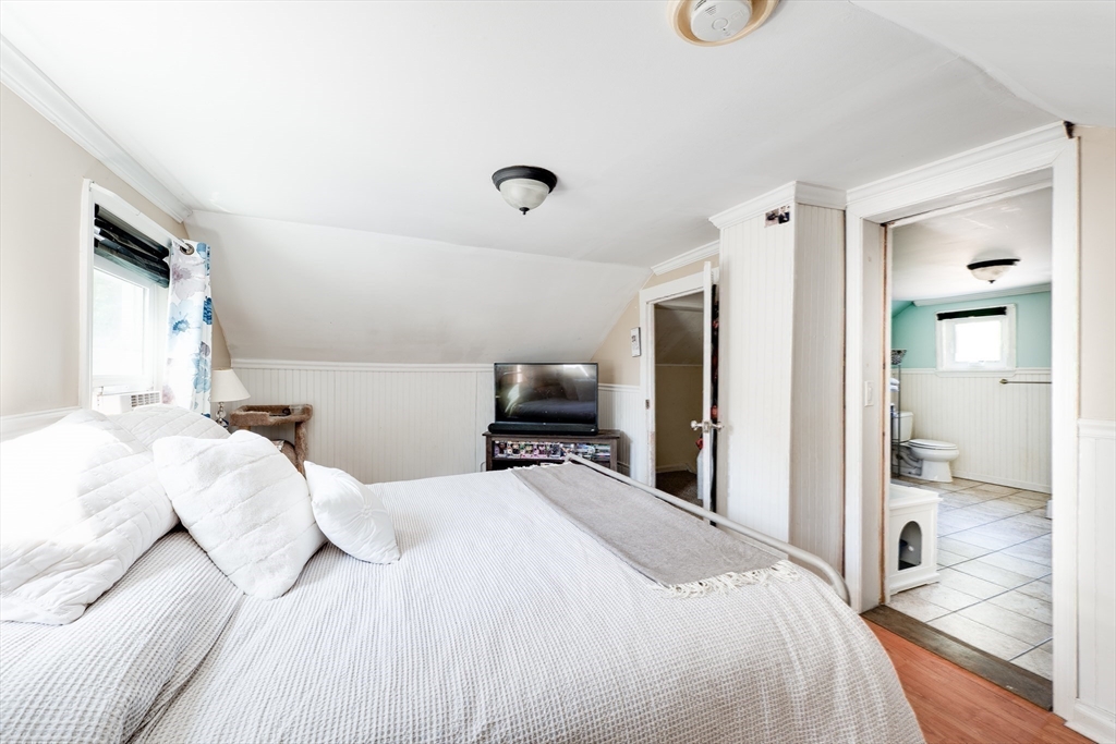 30 Chestnut St Property Photo 21