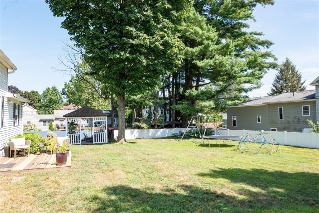 30 Chestnut St Property Photo 28