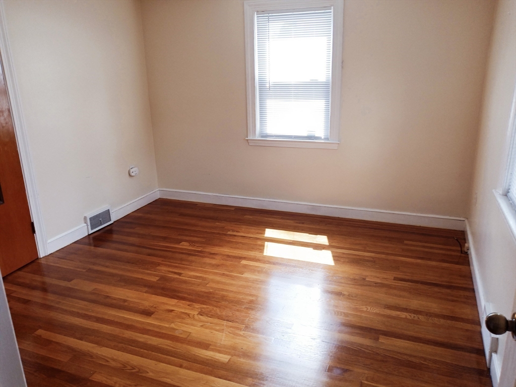 188 Lexington Street # 188 Property Photo 23