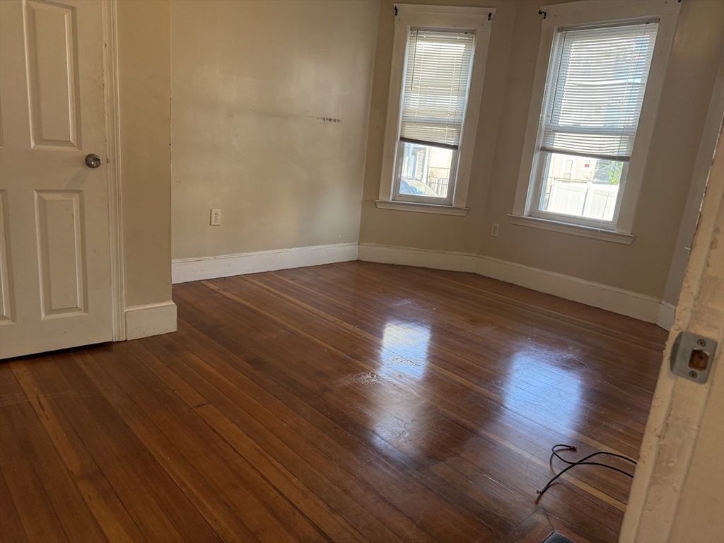 29 Torrey St Property Photo 11