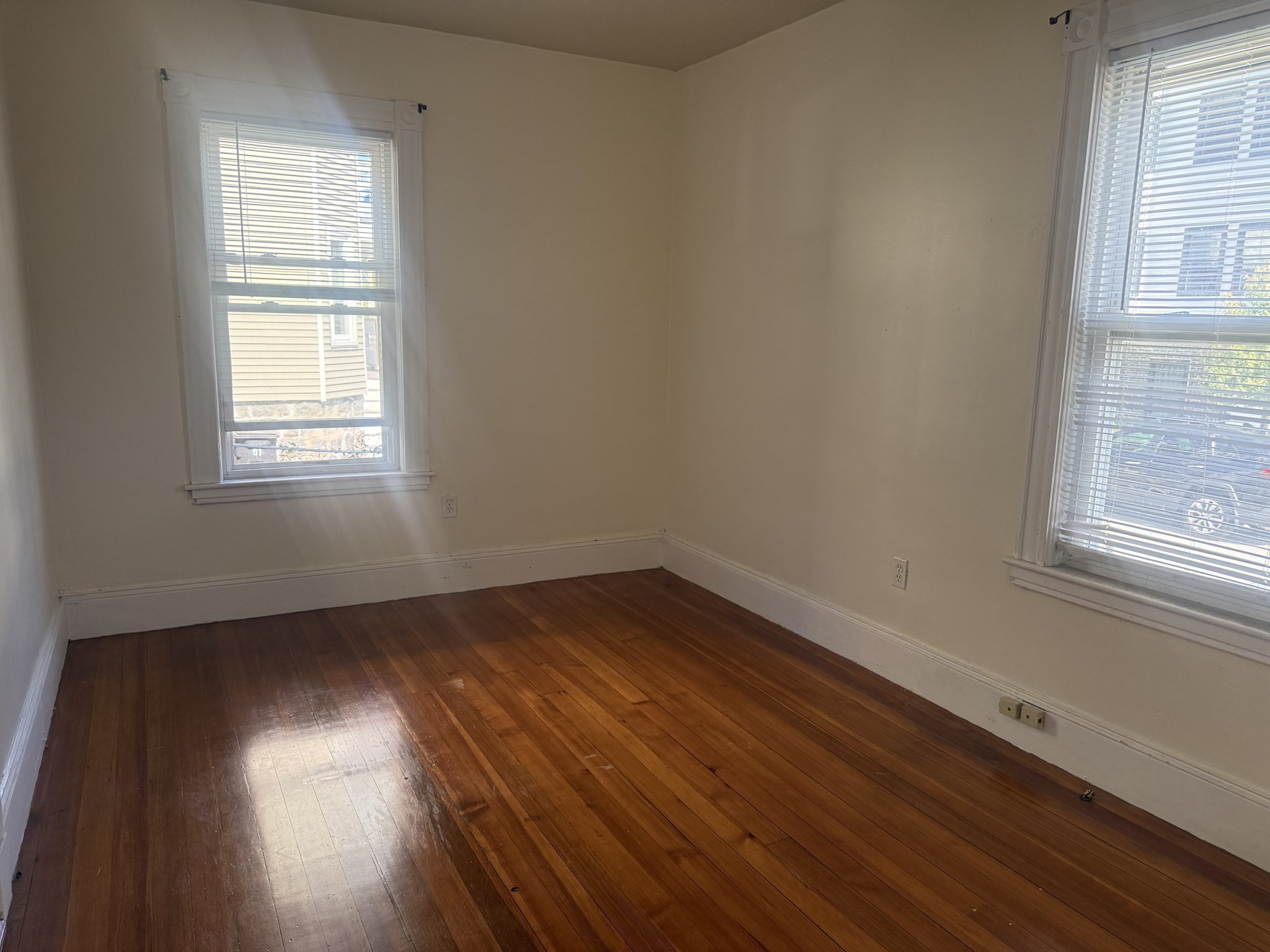 29 Torrey St Property Photo 11