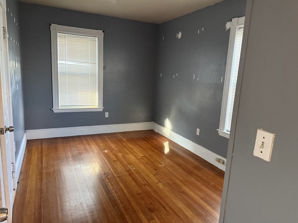 29 Torrey St Property Photo 12