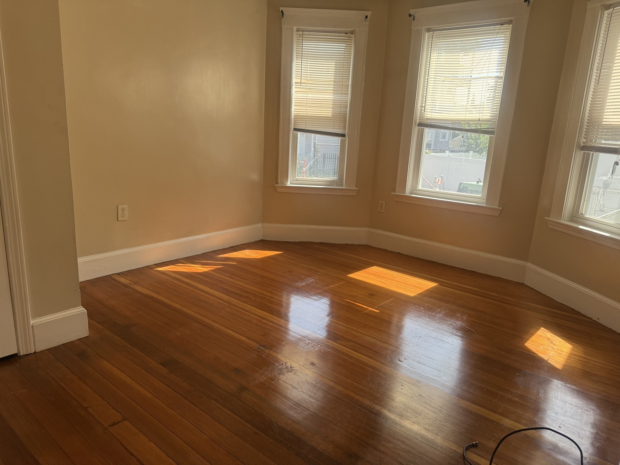 29 Torrey St Property Photo 13