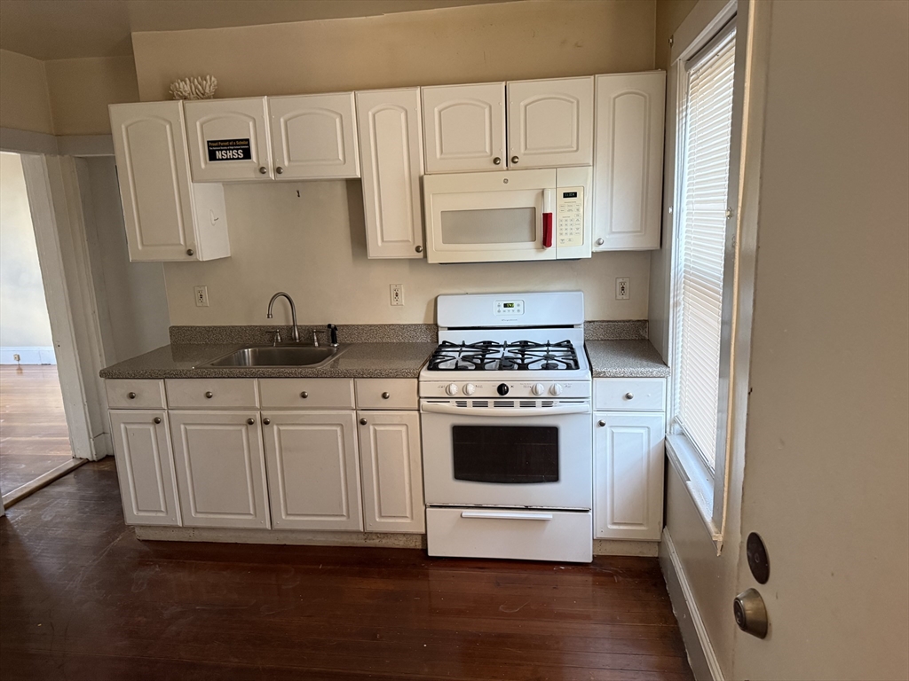 29 Torrey St Property Photo 23