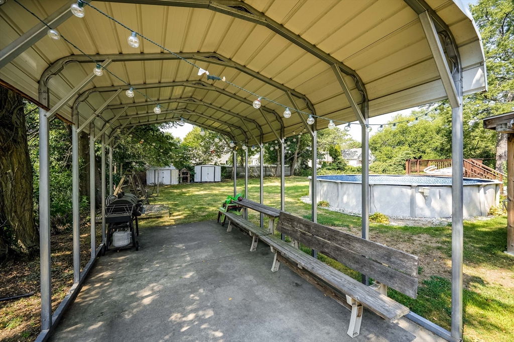 122 Drexel St Property Photo 7