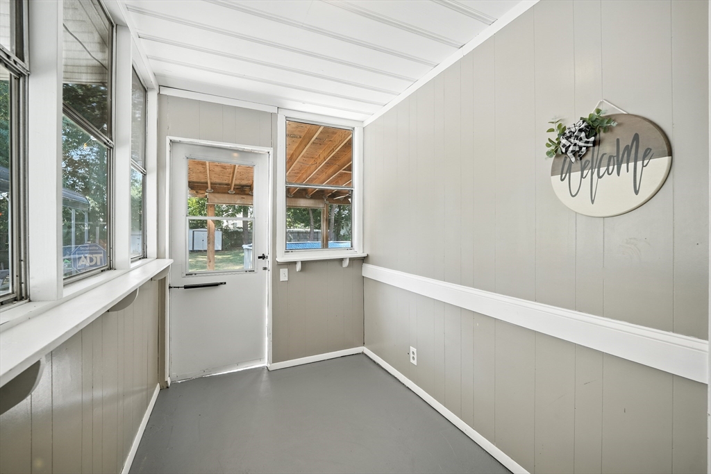 122 Drexel St Property Photo 10