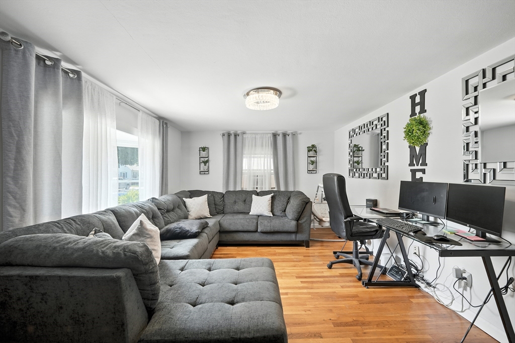 122 Drexel St Property Photo 24