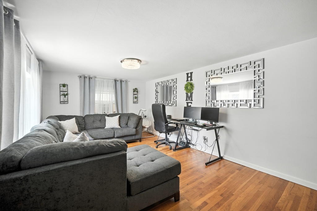 122 Drexel St Property Photo 25