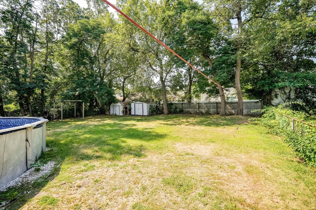 122 Drexel St Property Photo 32