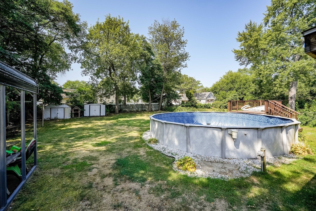 122 Drexel St Property Photo 33