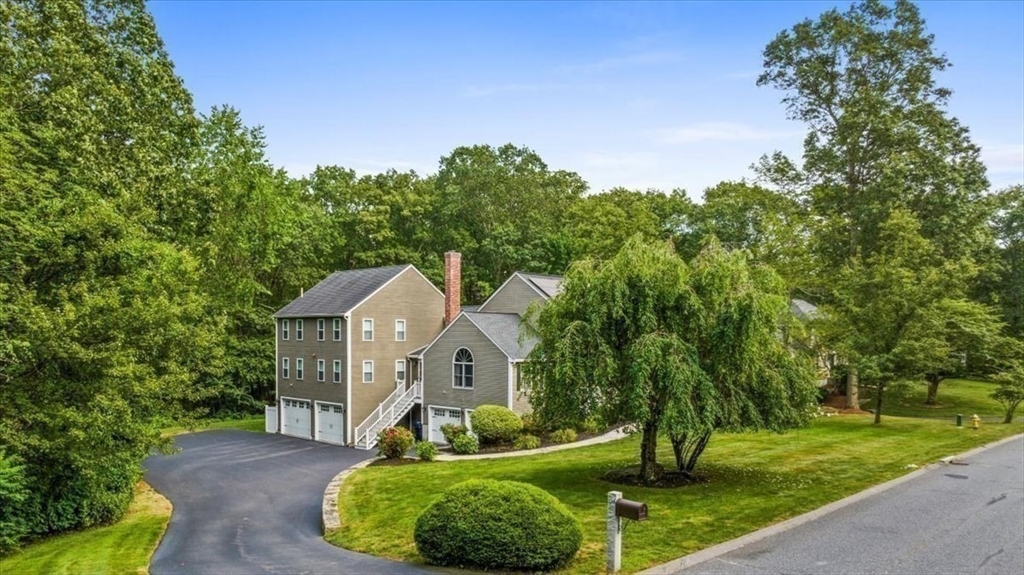 104 Alana Dr Property Photo 2