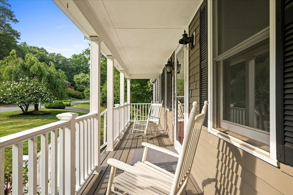 104 Alana Dr Property Photo 5