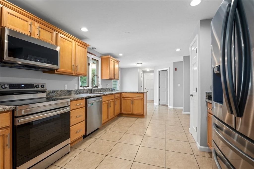 104 Alana Dr Property Photo 6