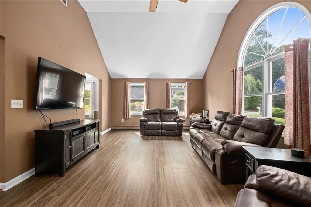 104 Alana Dr Property Photo 9