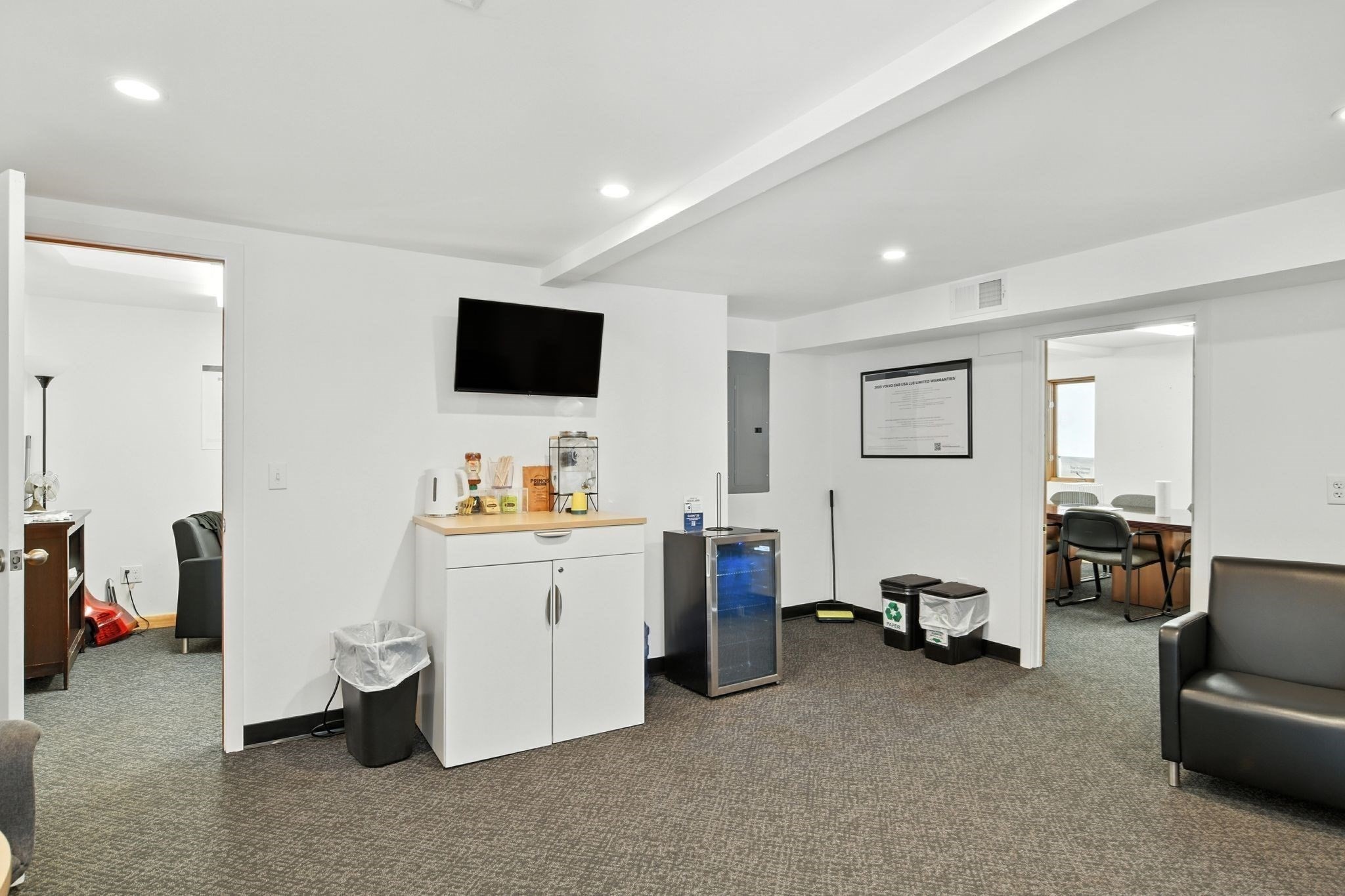 48 Damon Rd Property Photo 13