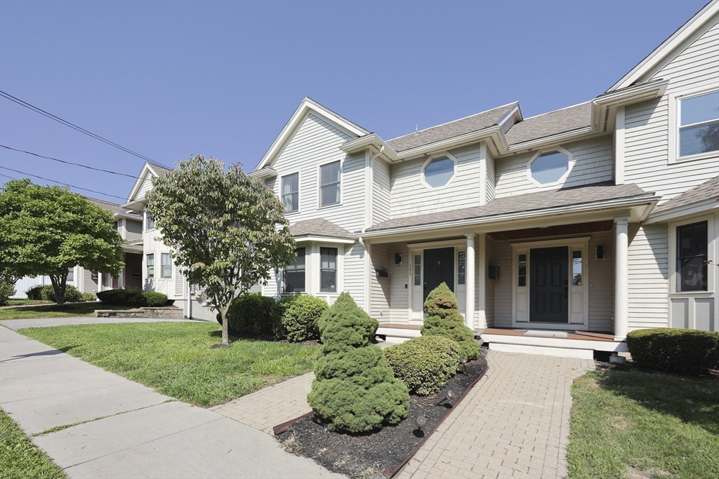 105 Watertown St # 105 Property Photo 12
