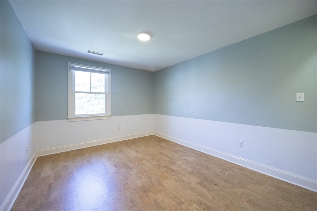 105 Watertown St # 105 Property Photo 27
