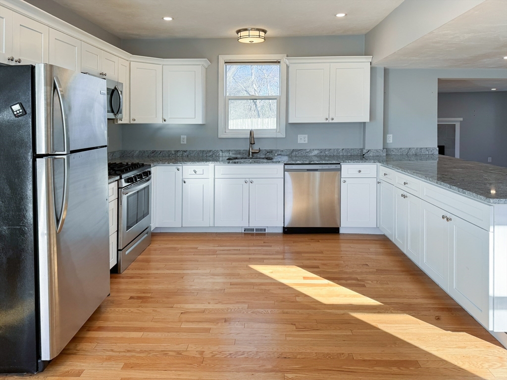 1 Chapel Ln Property Photo 5