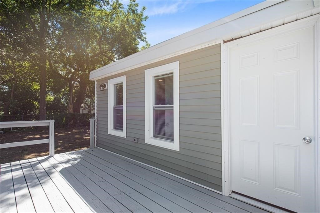 90 Huron Street Property Photo 22