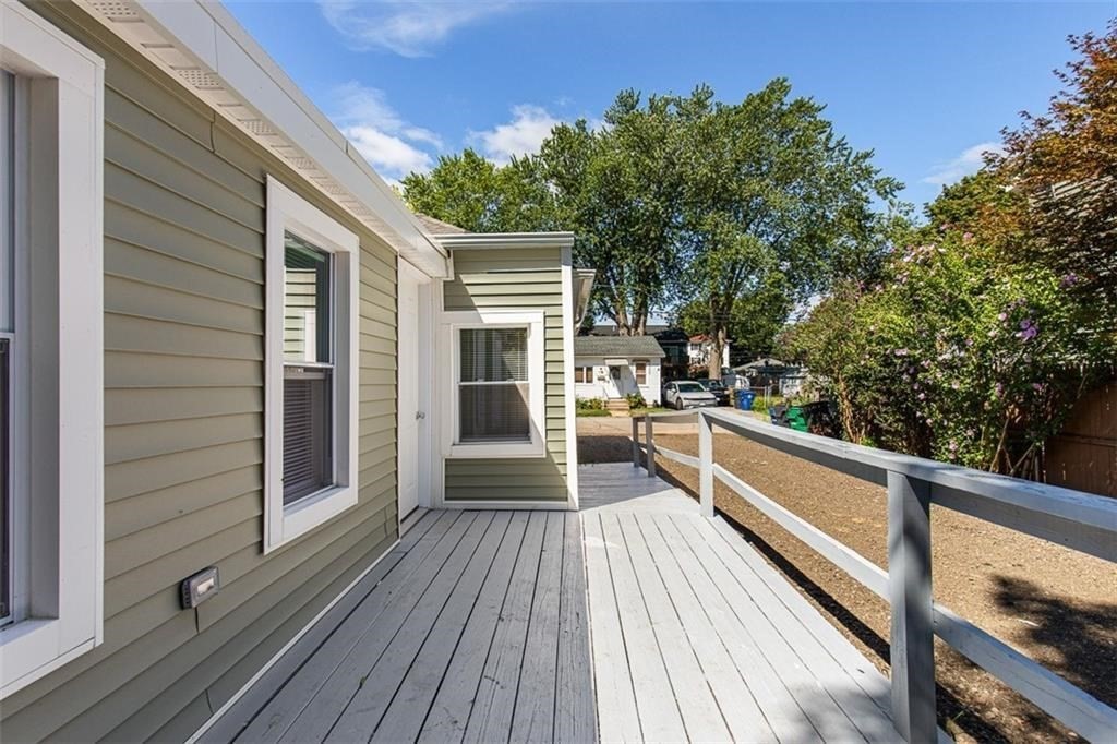 90 Huron Street Property Photo 23