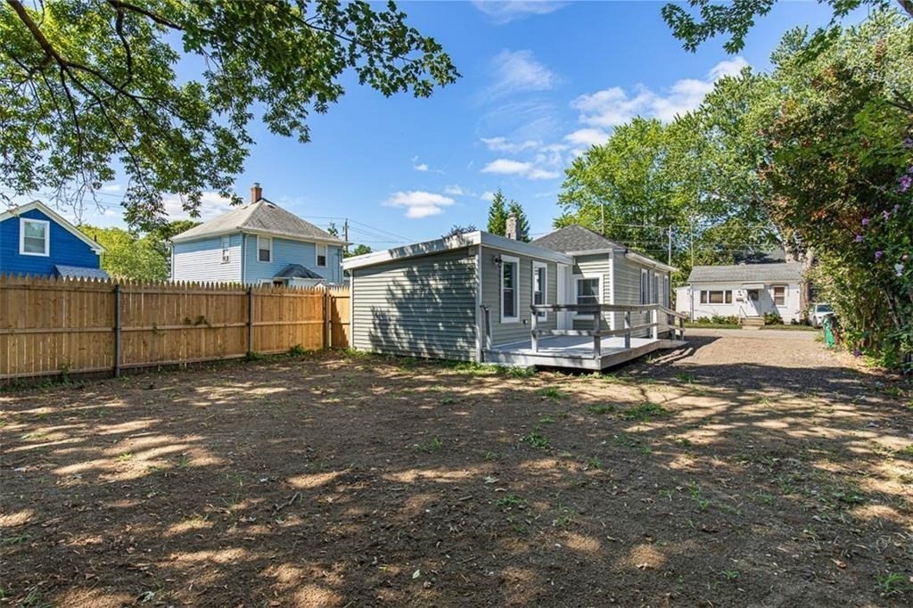 90 Huron Street Property Photo 24