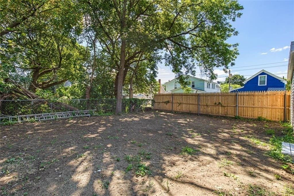 90 Huron Street Property Photo 26
