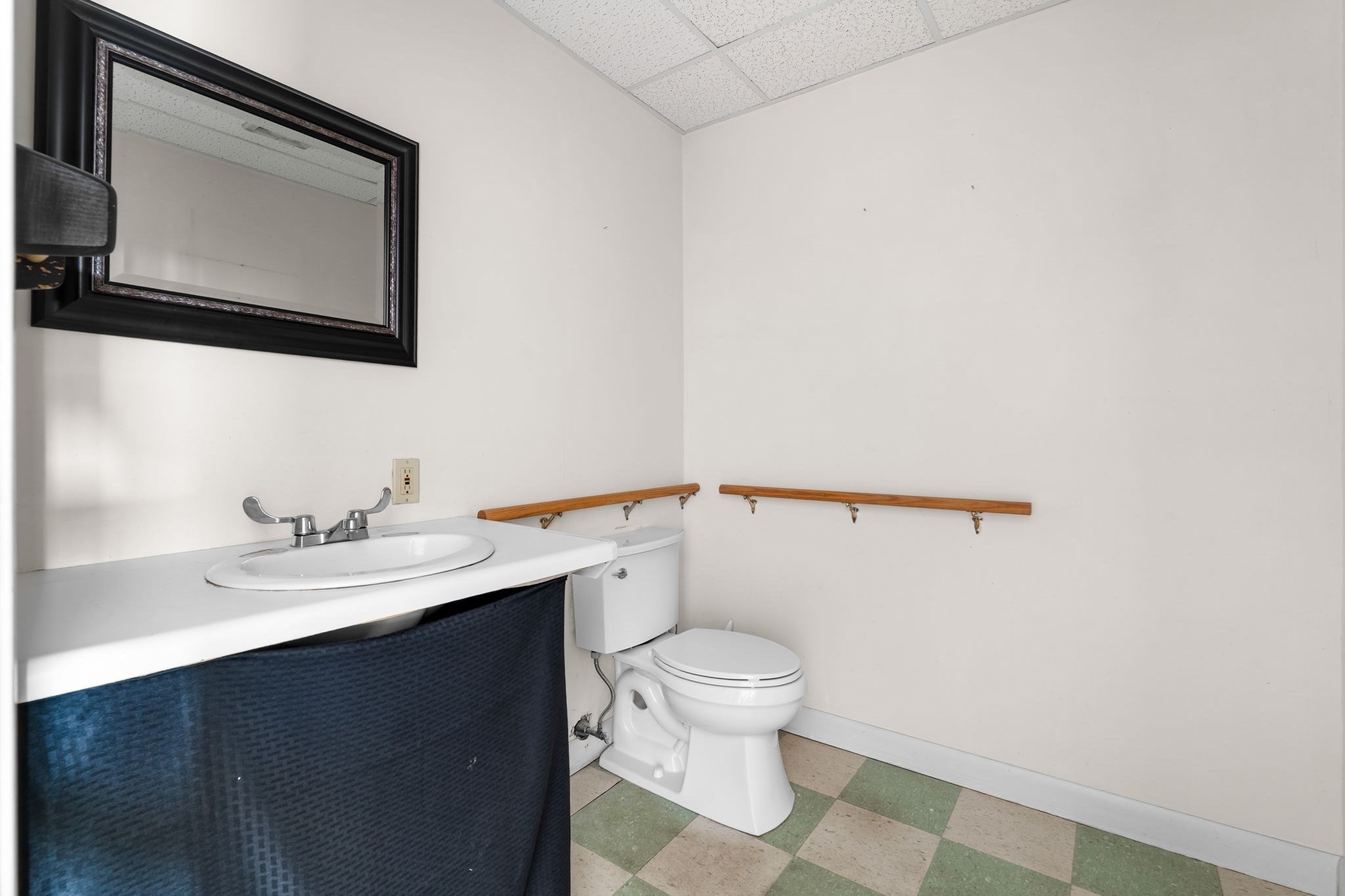 102 Bridge # 1e Property Photo 17