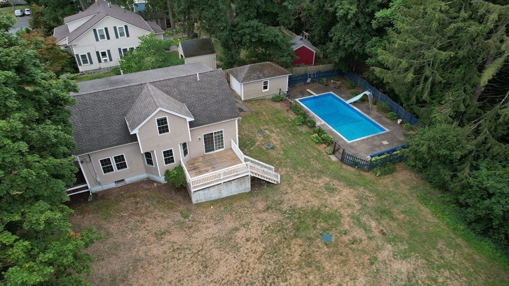 29 Ellis Ave Property Photo 14