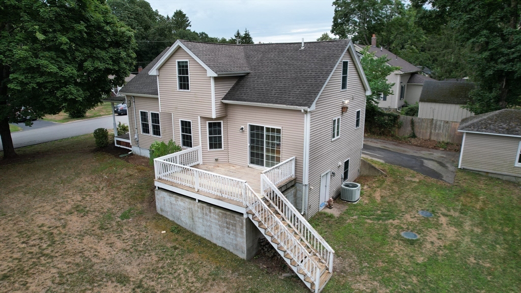 29 Ellis Ave Property Photo 15