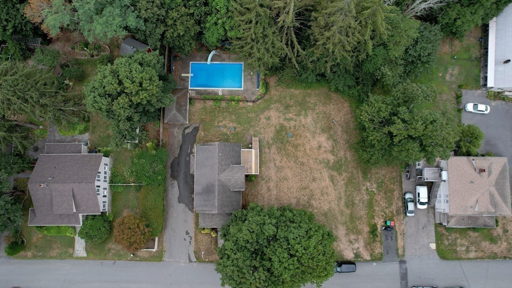 29 Ellis Ave Property Photo 20