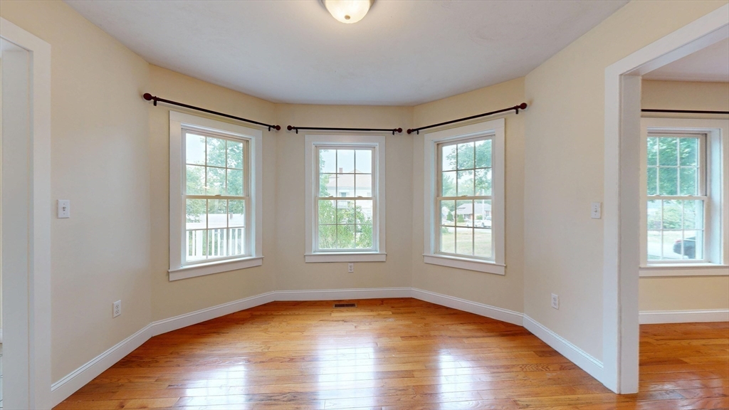 29 Ellis Ave Property Photo 26