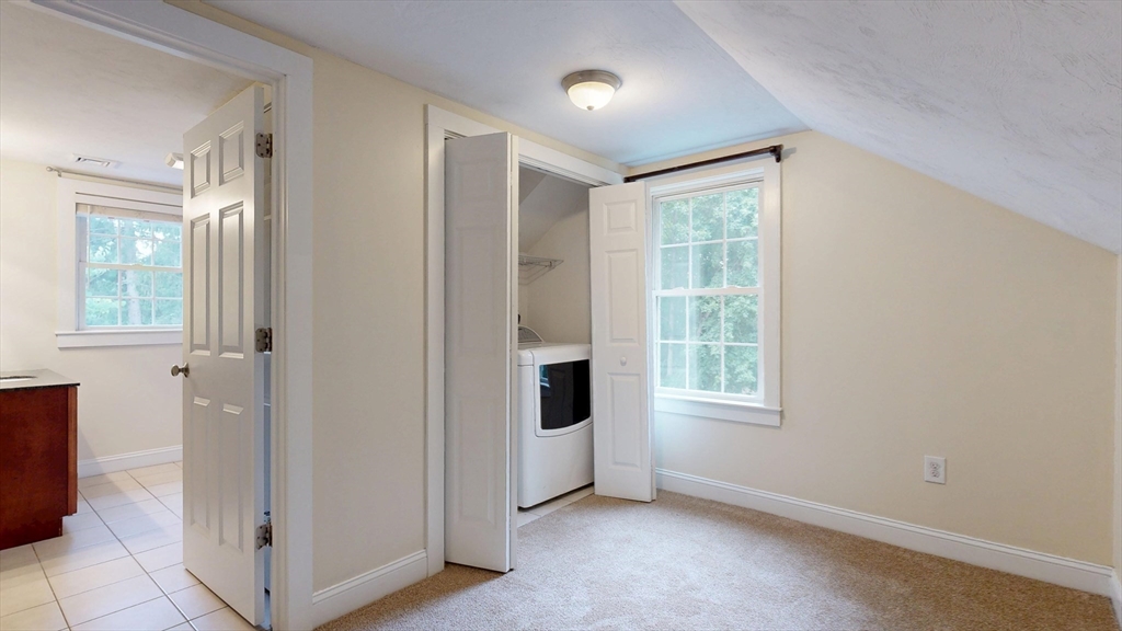 29 Ellis Ave Property Photo 34