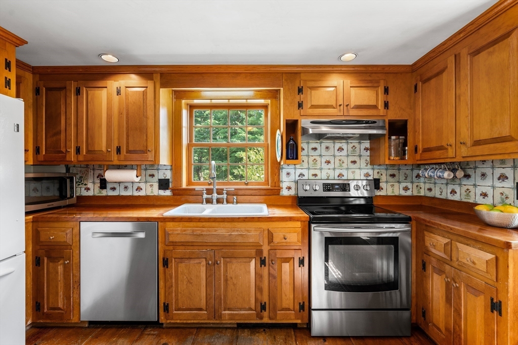 84 Hopestill Brown Property Photo 13