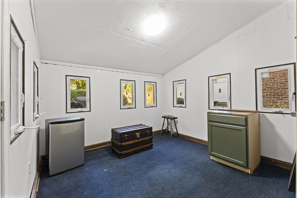31 Cameron # 2 Property Photo 17