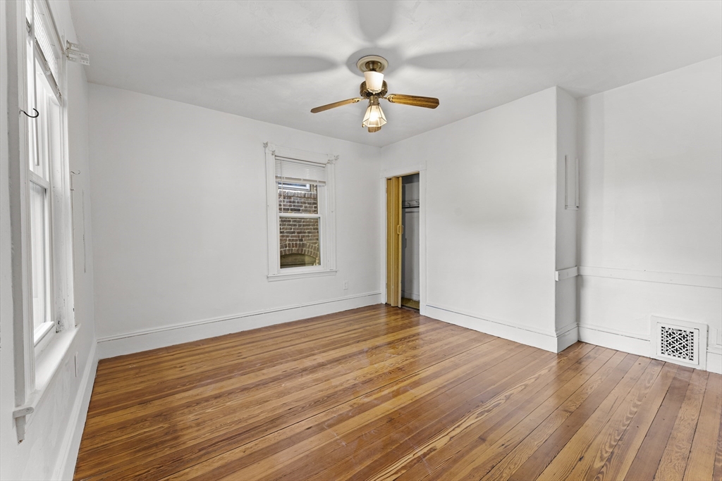 31 Cameron # 2 Property Photo 19