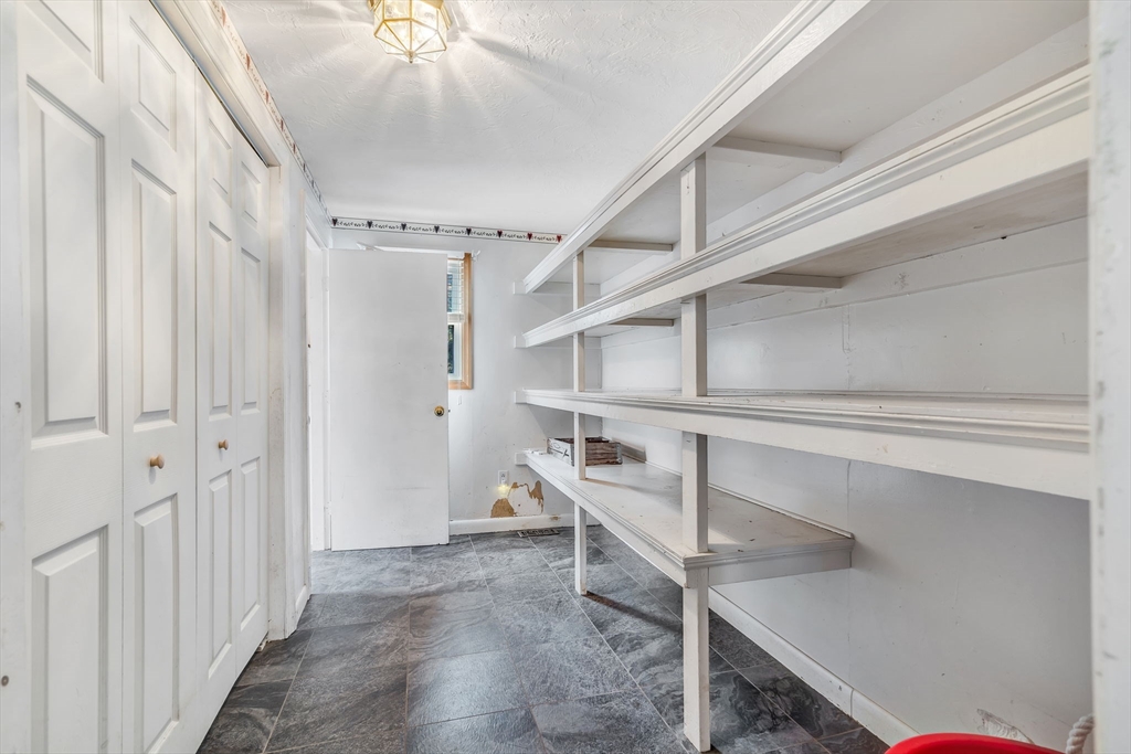 50 Hartford Ave E Property Photo 14