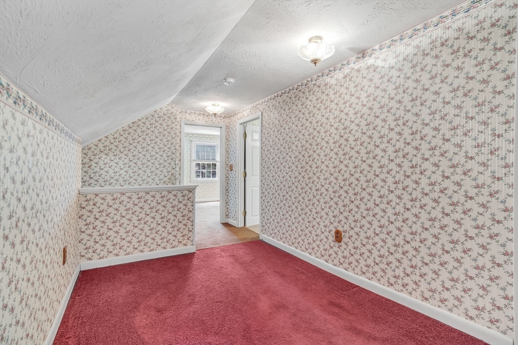 50 Hartford Ave E Property Photo 27