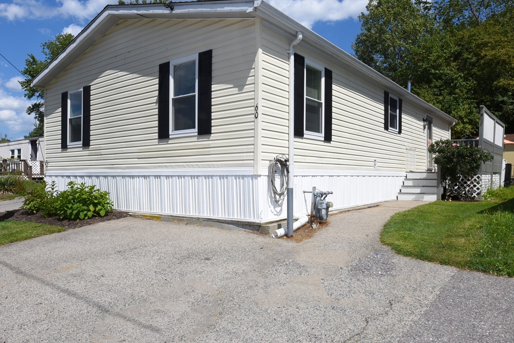 60 Fairview St Property Photo 1