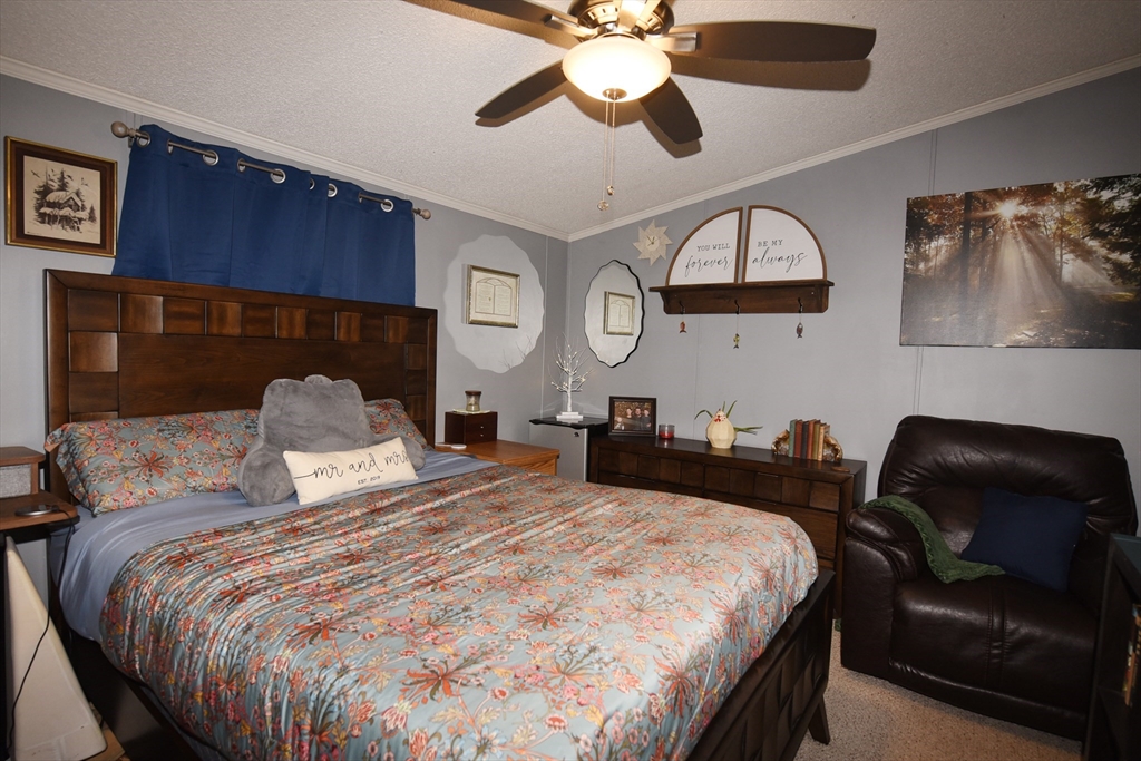 60 Fairview St Property Photo 14